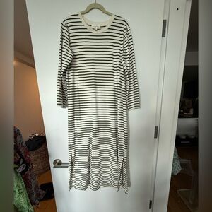 Pomander Place Navy and White Long Sleeve Dress